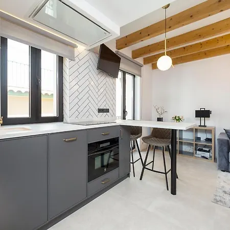 Comfort Center Studio Apartment Alicante